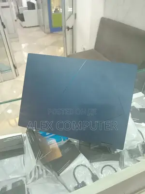 New Laptop Asus ZenBook Flip UX360UA 16GB Intel Core I7 SSD 512GB