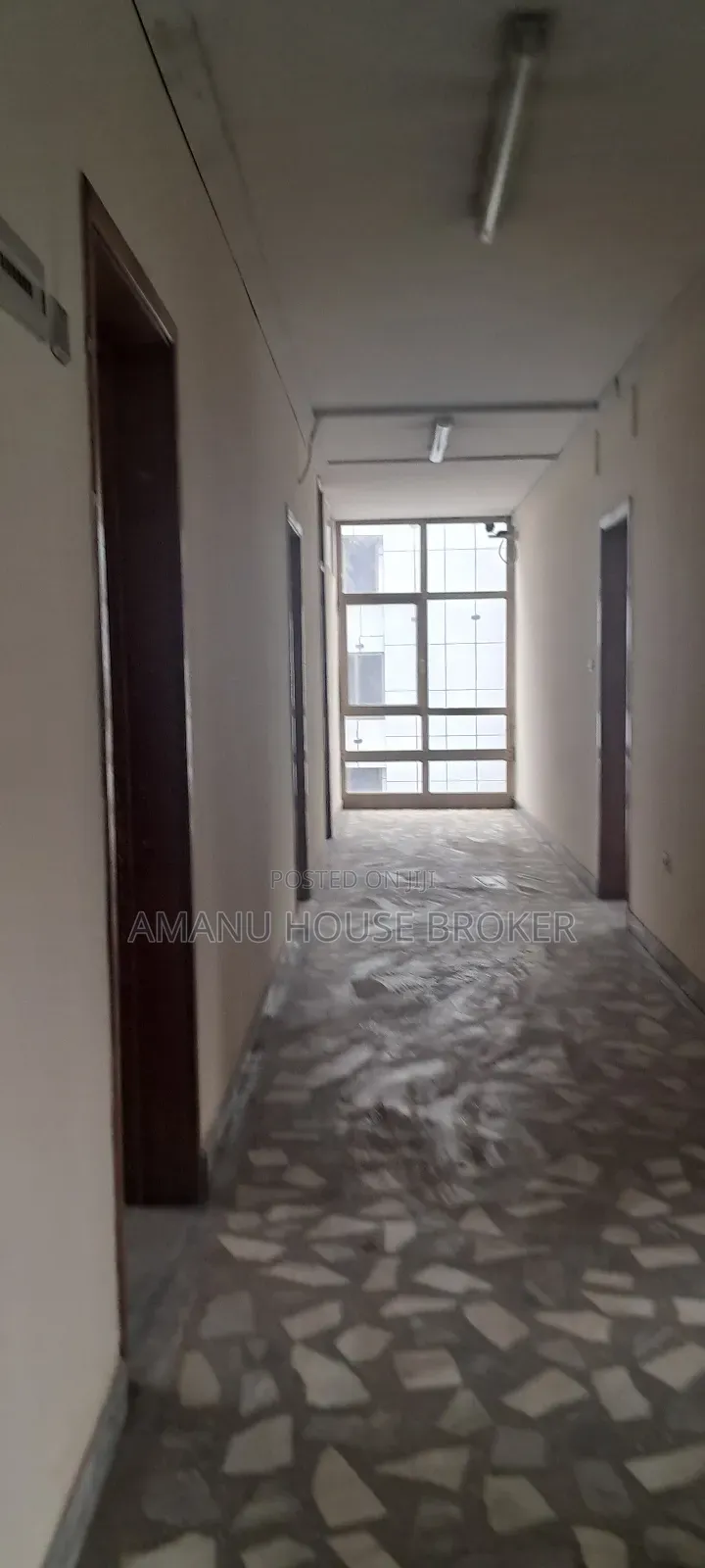 አስቸኳይ የሚከራይ ቢሮ 115sqm በካሜ 550birr With Vat