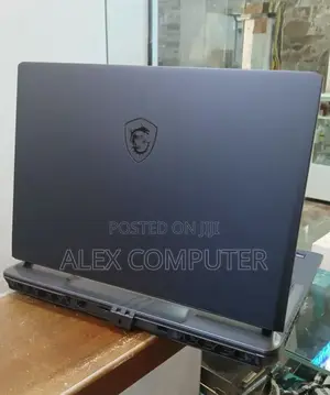 New Laptop MSI Vector 17 HX AI A2XWJG 16GB Intel Core Ultra 7 SSD 1T