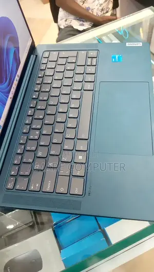 New Laptop Lenovo Yoga 7i 16GB Intel Core I7 SSD 1T