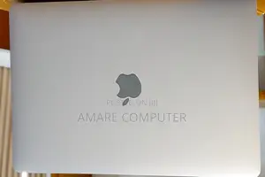 New Laptop Apple MacBook Pro 2022 M2 8GB Apple M2 SSD 256GB