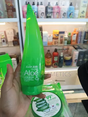 Aloe Vera Gel and Scrub