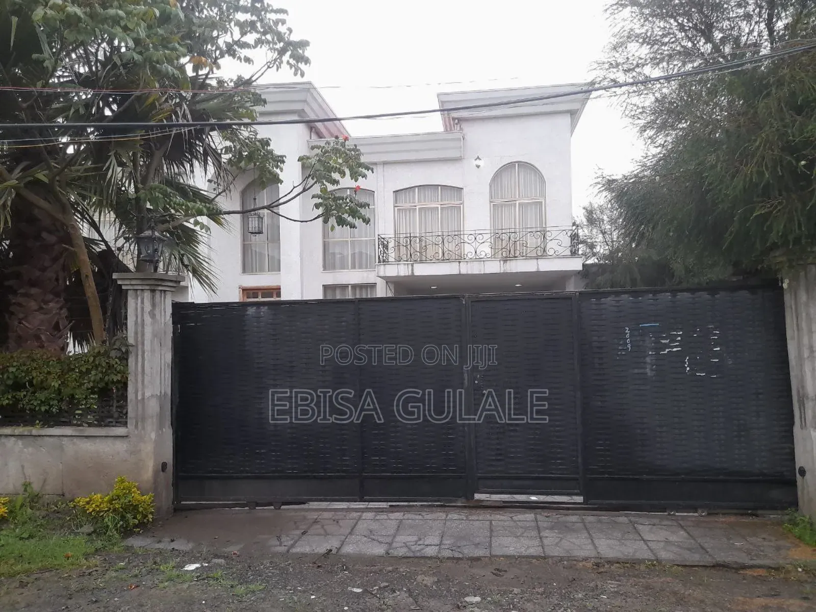 Furnished 6bdrm House in Rooseta Real State, Oromia-Finfinne for sale