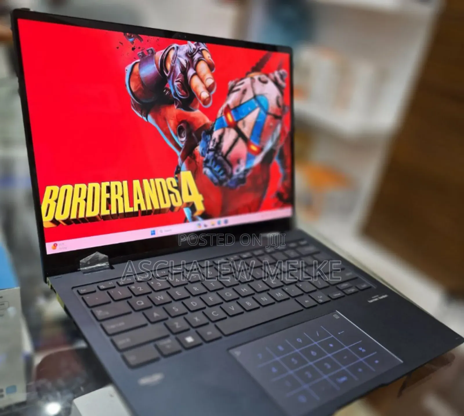 New Laptop Asus ZenBook UX330UA 16GB Intel Core I7 SSD 512GB