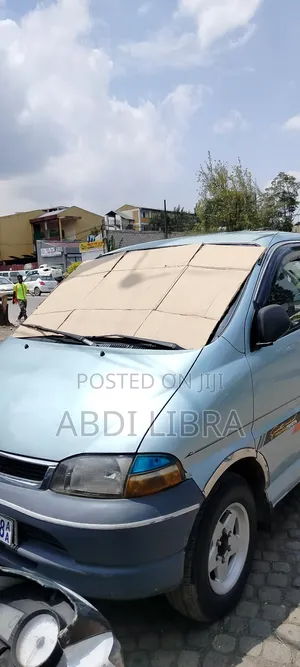 Toyota HiAce 1997 Blue