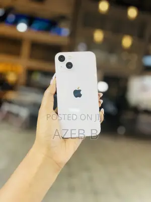 Photo - Apple iPhone 13 512 GB Pink