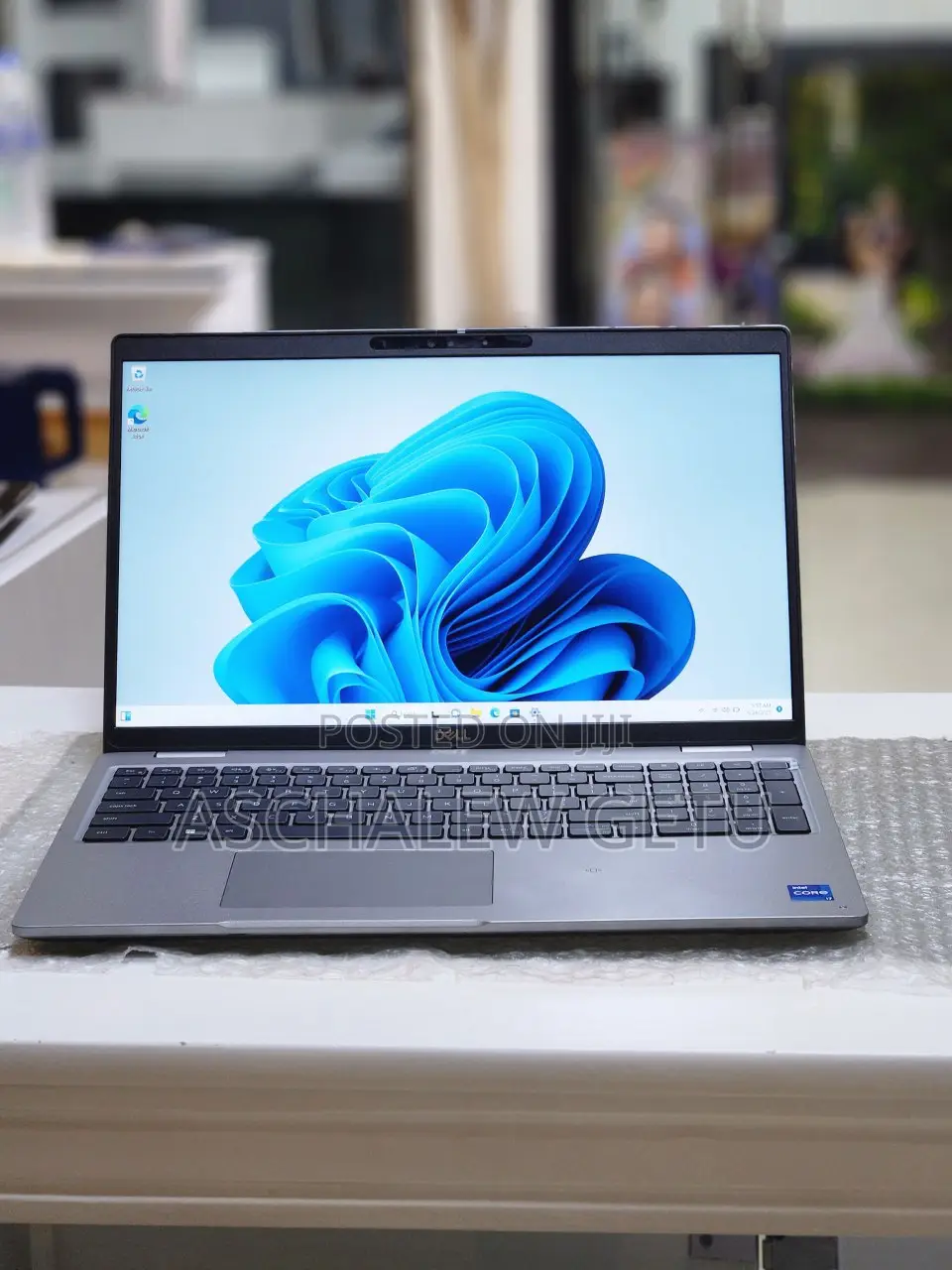 New Laptop Dell Latitude 5540 16GB Intel Core I7 SSD 512GB