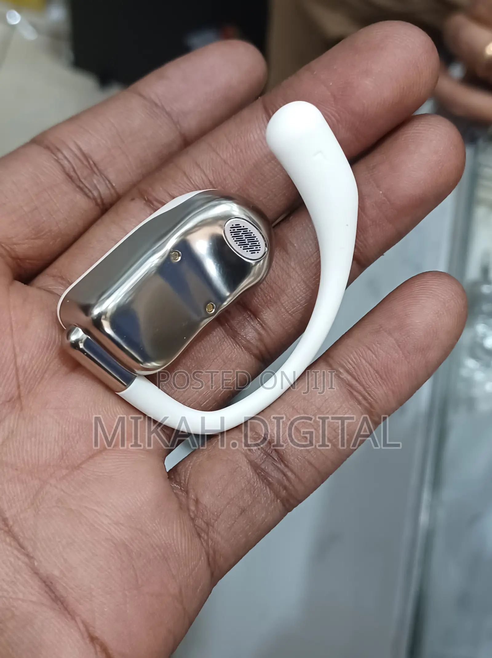 Monster Airmars on Ear Bluetooth Earphones | Beige Color