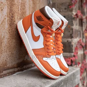 Photo - Air Jordan 1 High Retro Og (W) "Starfish"