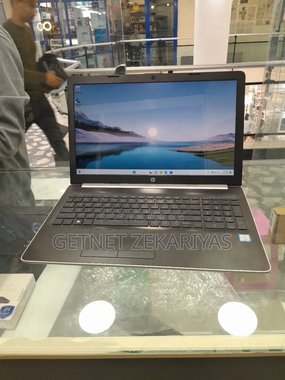 New Laptop HP Stream Notebook 8GB Intel Core I5 HDD 1T