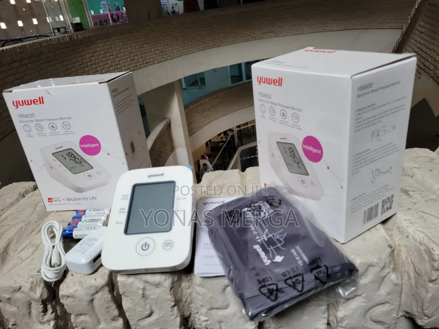 Blood Pressure Monitor岐professional-Grade Medical Instrument