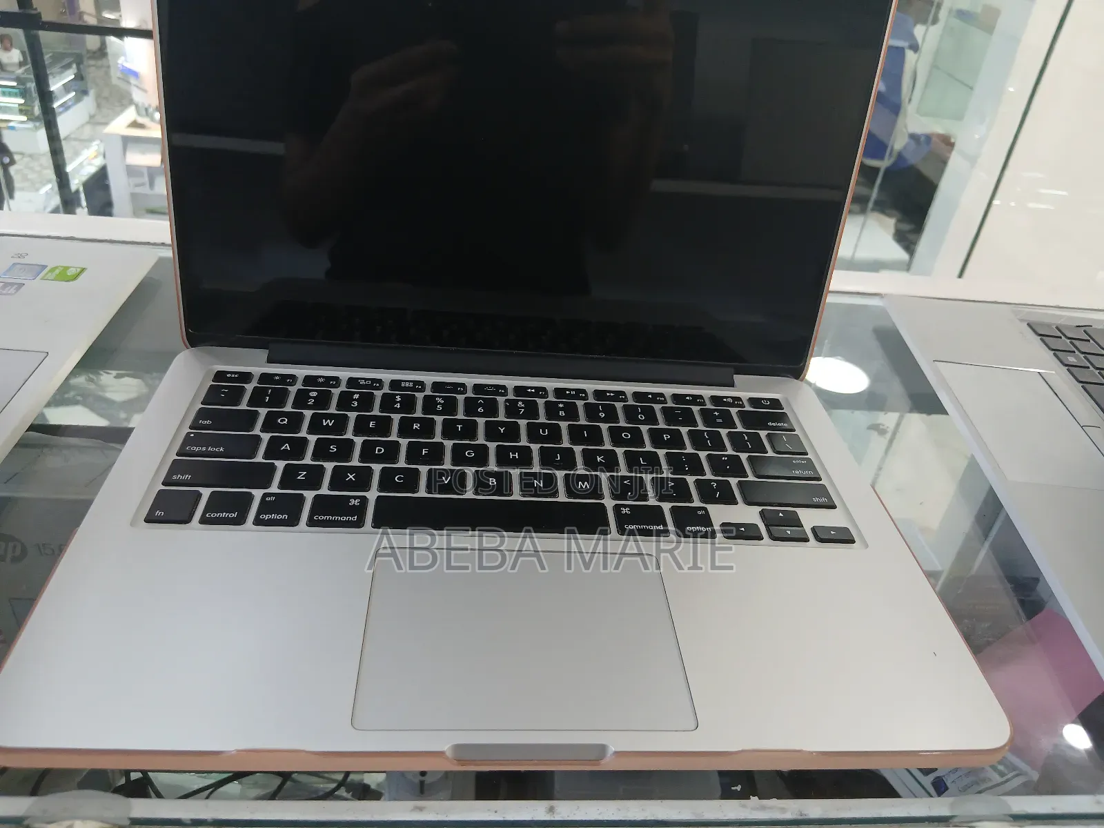 New Laptop Apple MacBook Pro 2015 16GB Intel Core I5 SSD 512GB