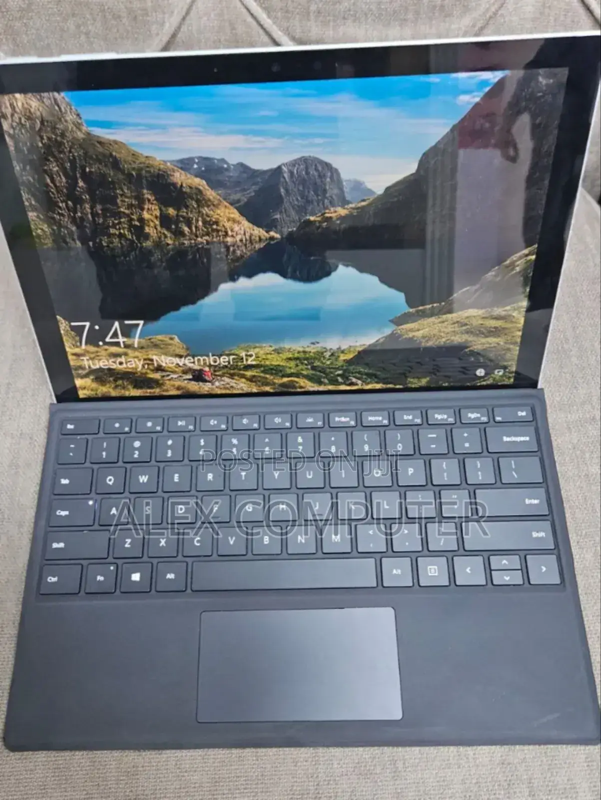 New Laptop Microsoft Surface Pro 7 8GB Intel Core I5 SSD 128GB