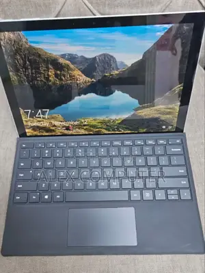 New Laptop Microsoft Surface Pro 7 8GB Intel Core I5 SSD 128GB