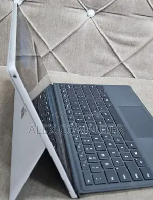 New Laptop Microsoft Surface Pro 7 8GB Intel Core I5 SSD 128GB