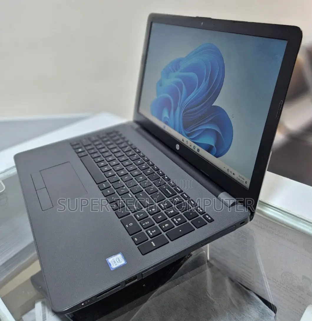 New Laptop HP Stream Notebook 8GB Intel Core I5 HDD 1T