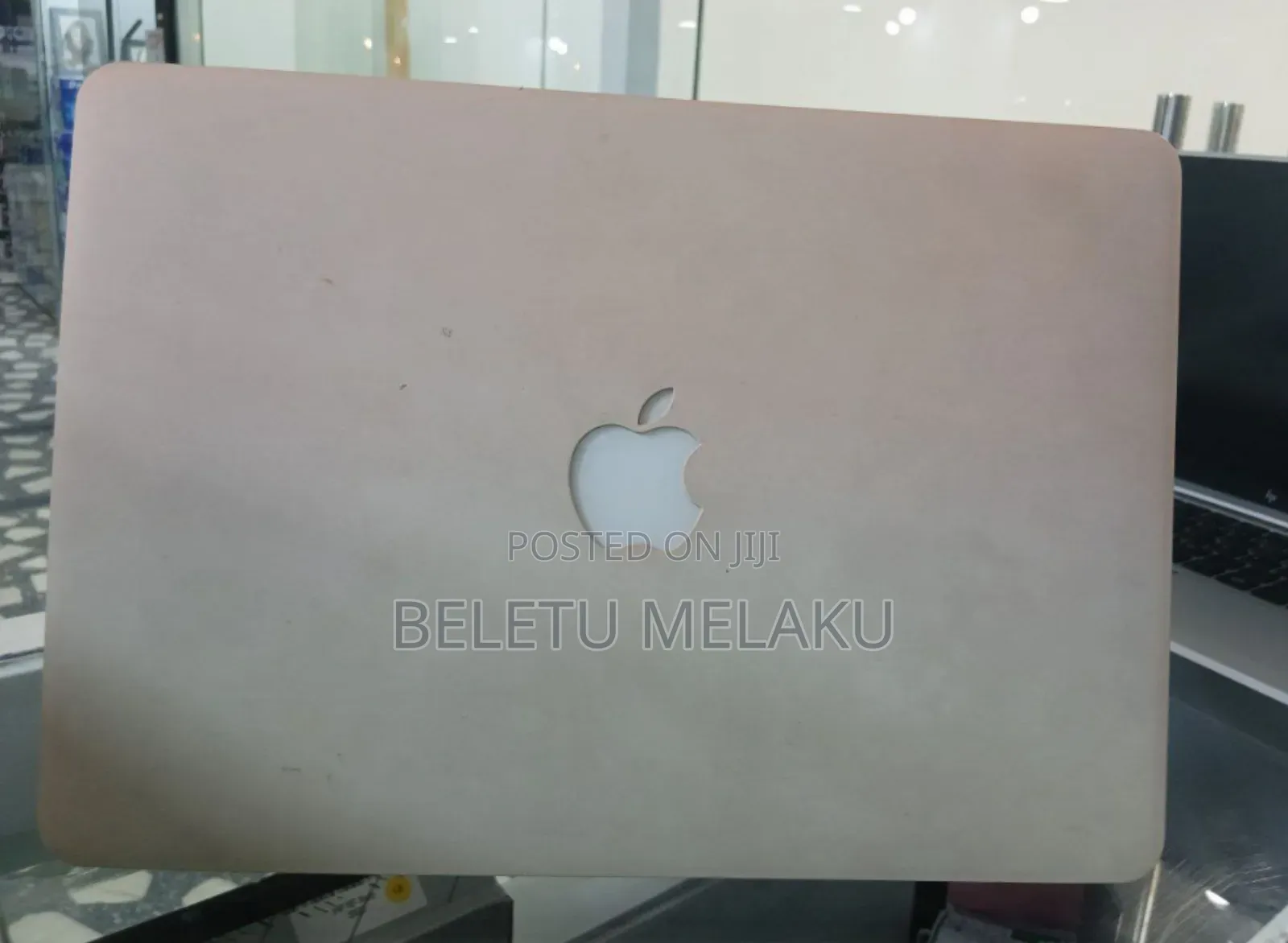 New Laptop Apple MacBook Pro 2015 16GB Intel Core I5 SSD 512GB