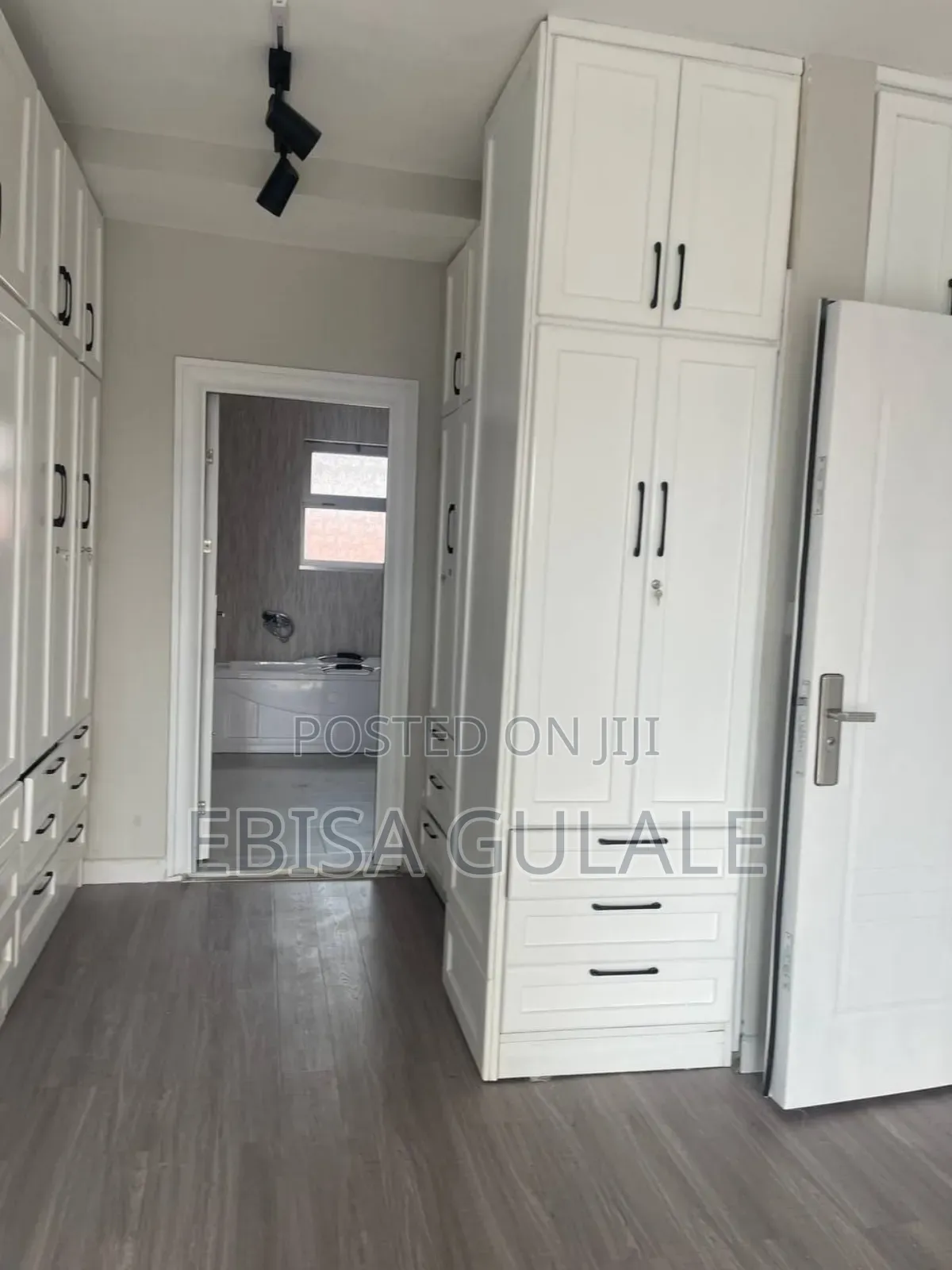 Furnished 4bdrm House in Rooseta, Oromia-Finfinne for sale