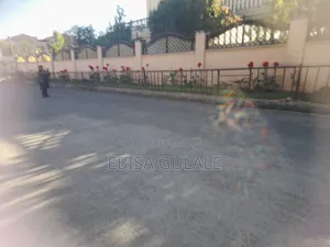 Furnished 4bdrm Apartment in Rooseta, Oromia-Finfinne for sale