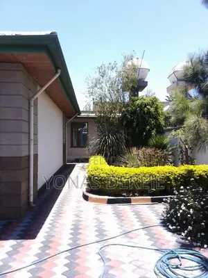 Furnished 10bdrm House in Dukem/ዱከም, East Shewa for sale