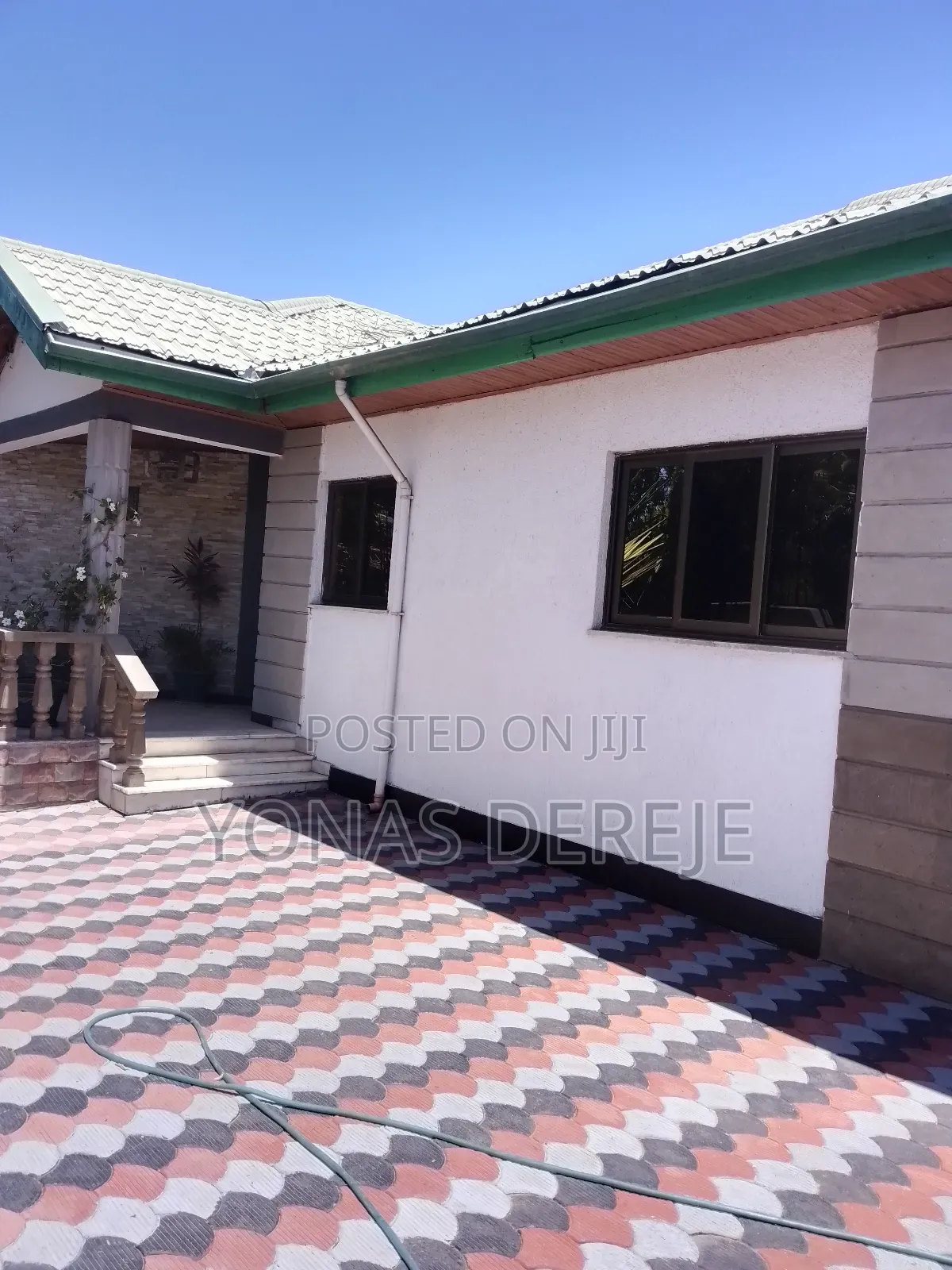 Furnished 10bdrm House in Dukem/ዱከም, East Shewa for sale