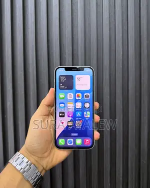 Photo - Apple iPhone 12 64 GB