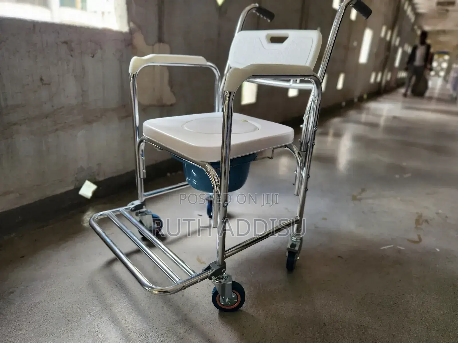 Wheelchair Commode Wheelchair因此wheelchair Commode去commode