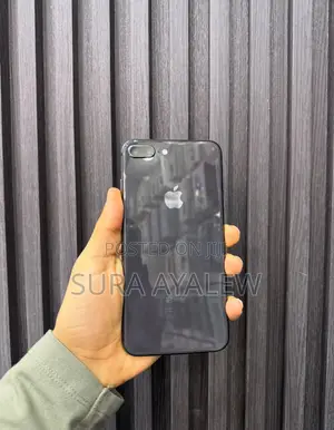 Photo - Apple iPhone 8 Plus 256 GB Black