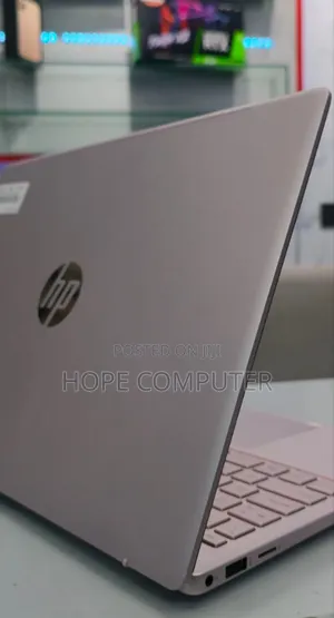 Photo - New Laptop Asus ZenBook UX330UA 16GB Intel Core I7 SSD 512GB