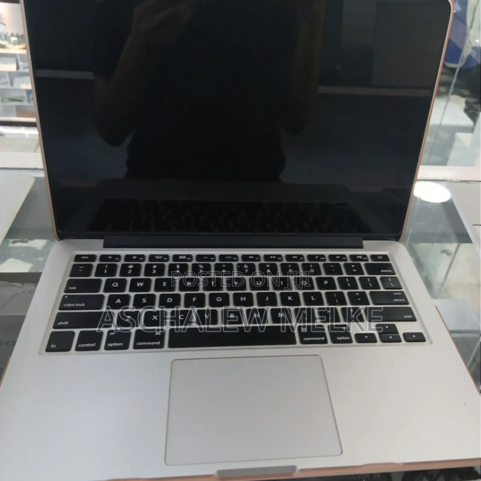 New Laptop Apple MacBook Pro 2015 16GB Intel Core I5 SSD 512GB