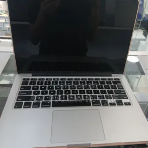 New Laptop Apple MacBook Pro 2015 16GB Intel Core I5 SSD 512GB