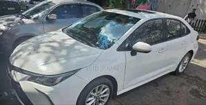 Toyota Corolla 2023 White