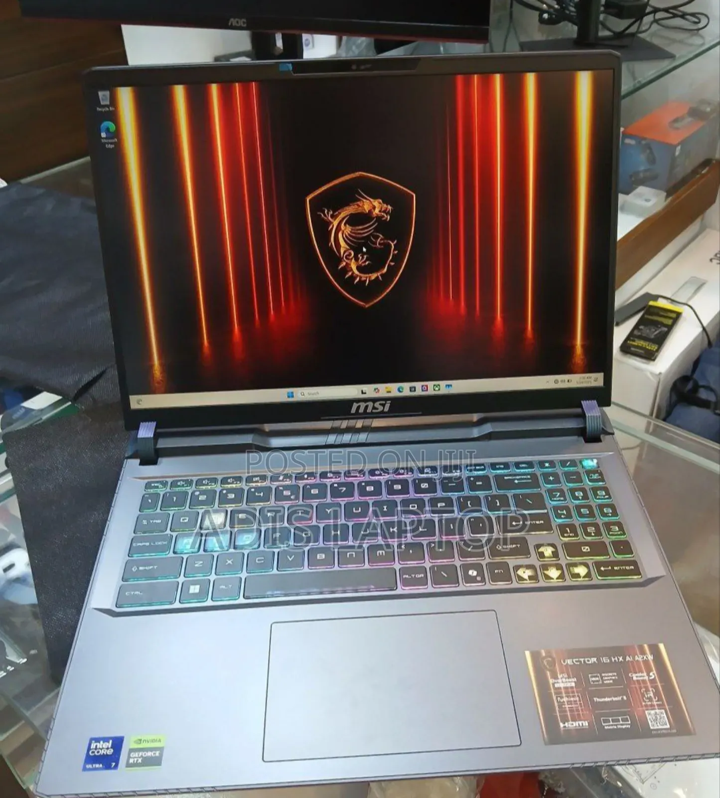 New Laptop MSI Creator 17 B11uh-416 16GB Intel Core Ultra 7 SSD 1T