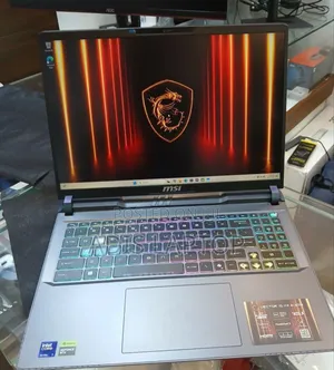 New Laptop MSI Creator 17 B11uh-416 16GB Intel Core Ultra 7 SSD 1T