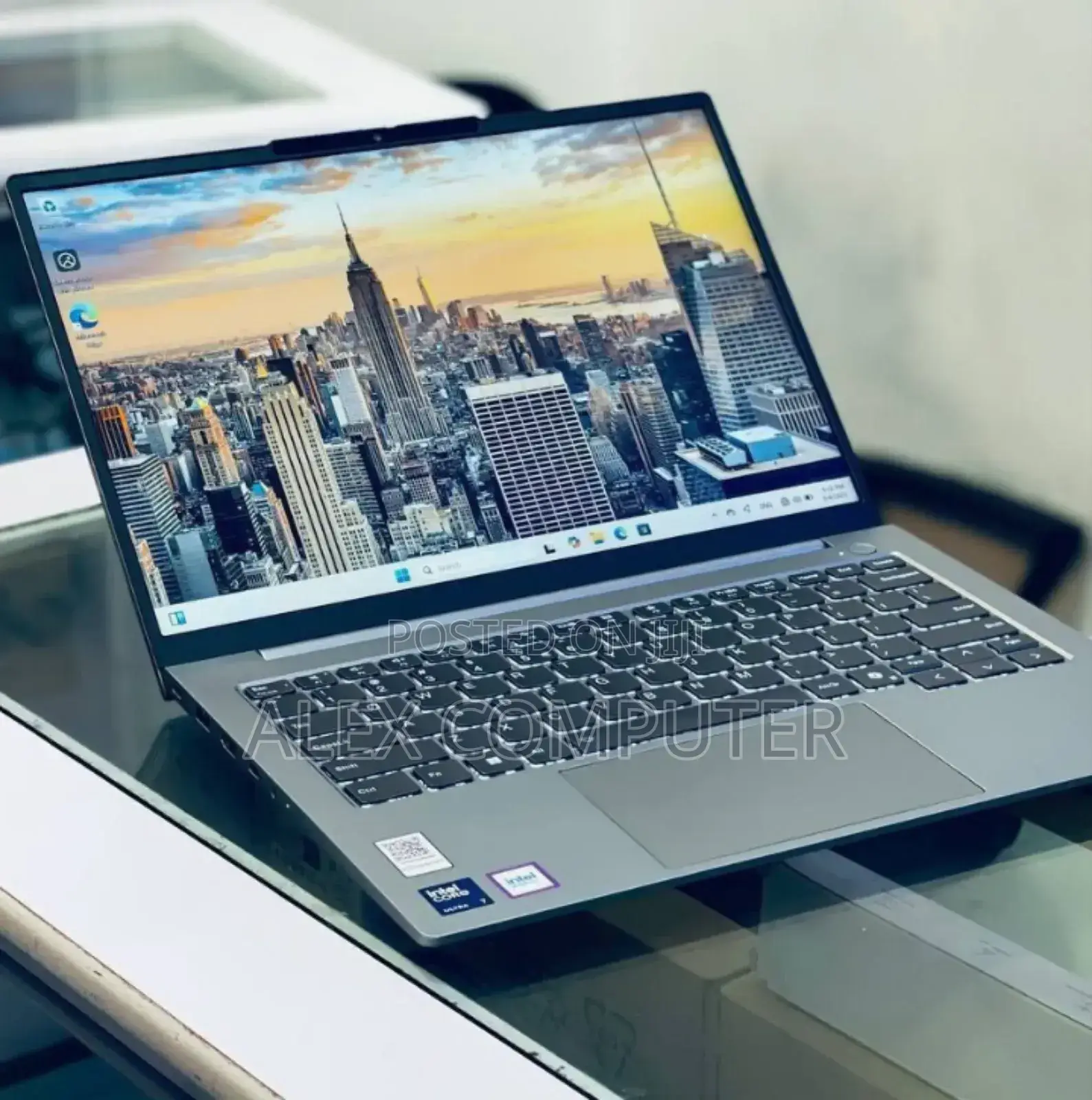 New Laptop Lenovo Thinkbook 14 16GB Intel Core Ultra 7 SSD 512GB