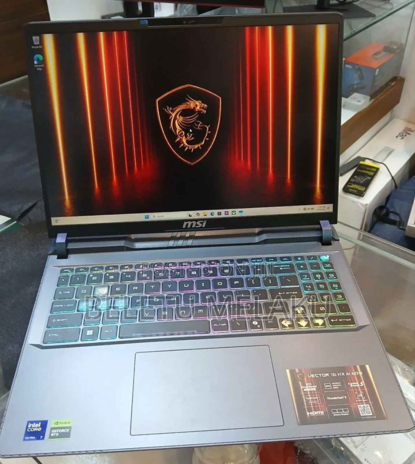 New Laptop MSI 16GB Intel Core Ultra 7 SSD 1T