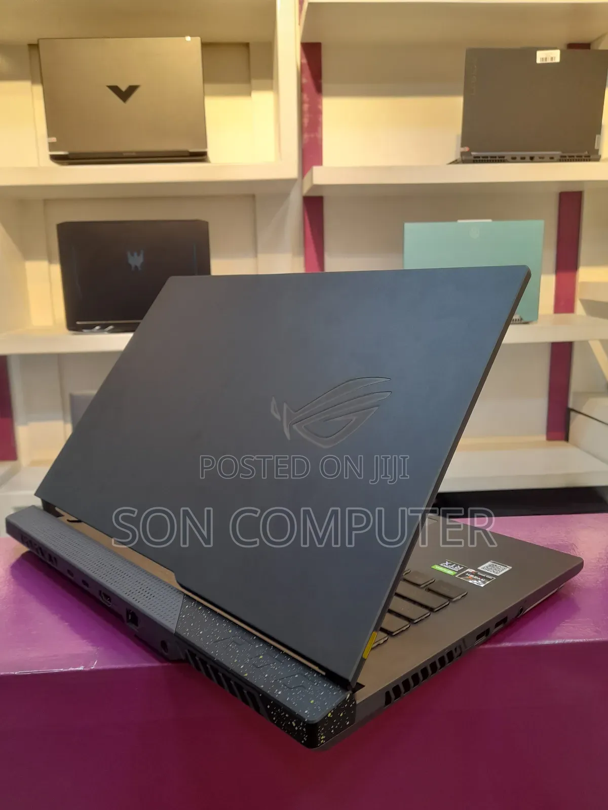 New Laptop Asus ROG Strix G15 16GB AMD Ryzen 9 SSD 512GB