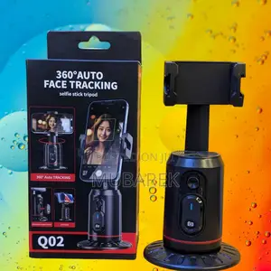 Photo - The Compact Mighty Q02 Selfie Stick Tripod