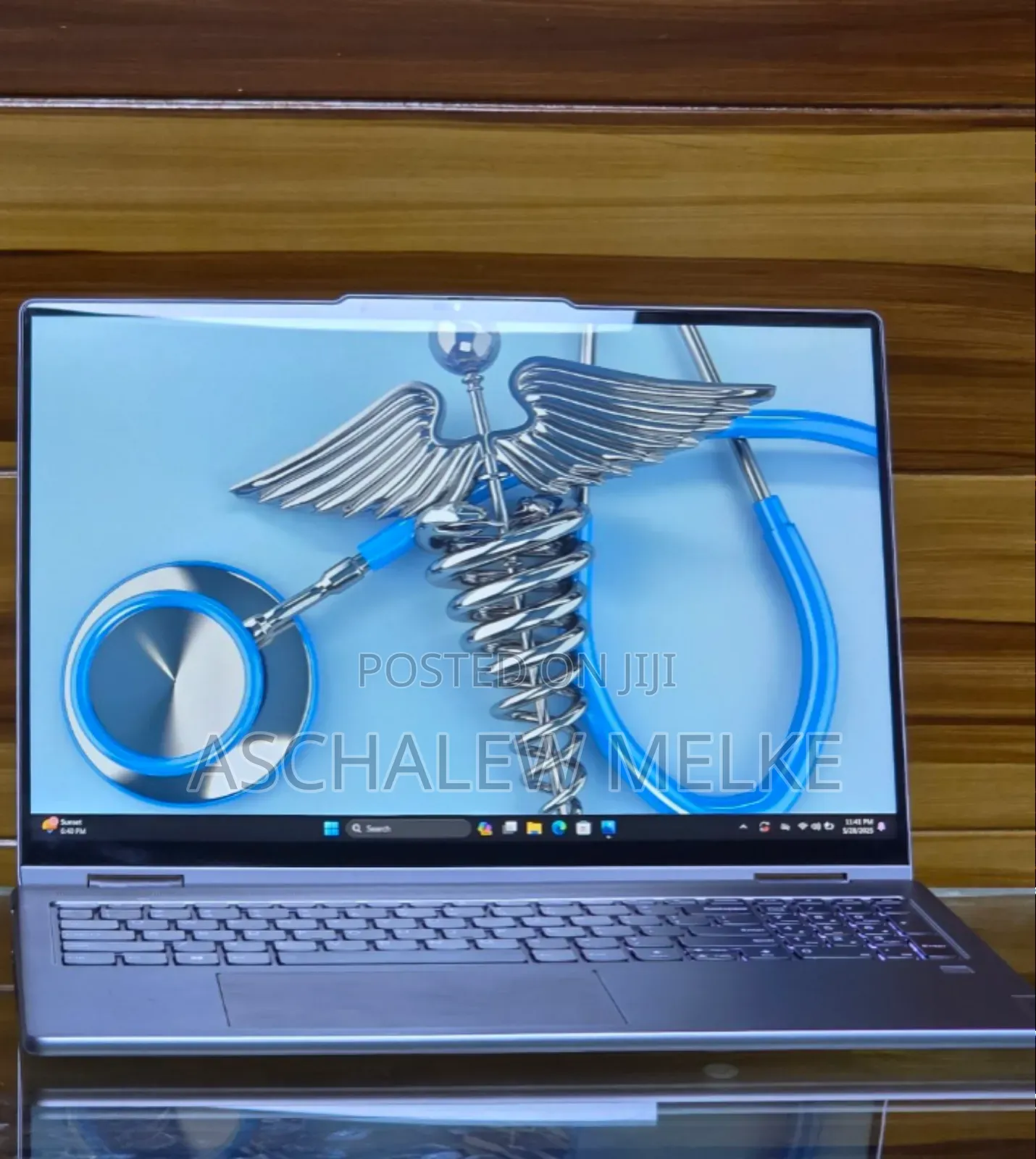 New Laptop Lenovo Yoga 7i 16GB Intel Core I7 SSD 512GB