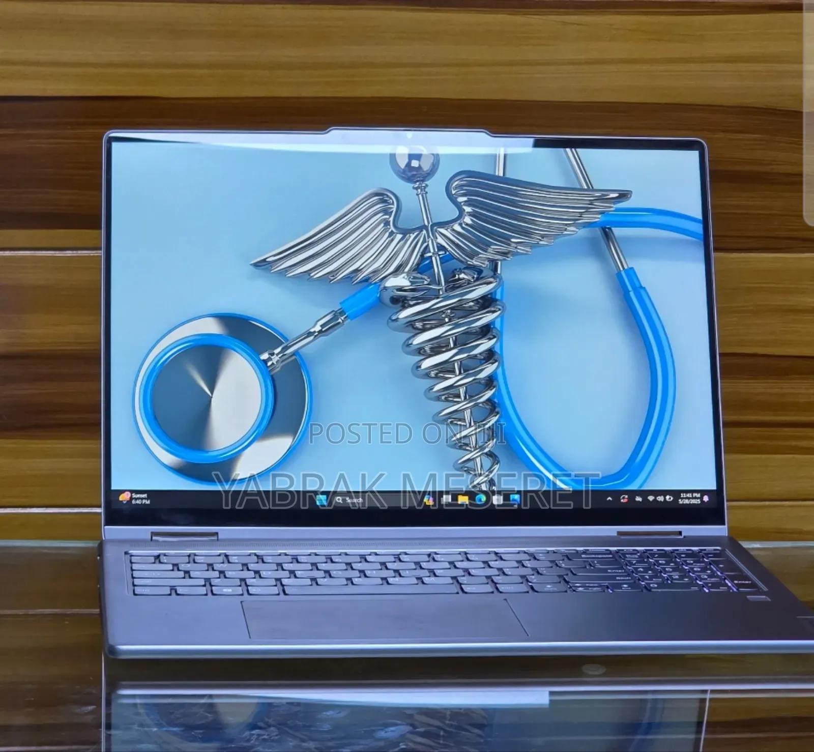 New Laptop Lenovo Yoga 7i 16GB Intel Core I7 SSD 512GB