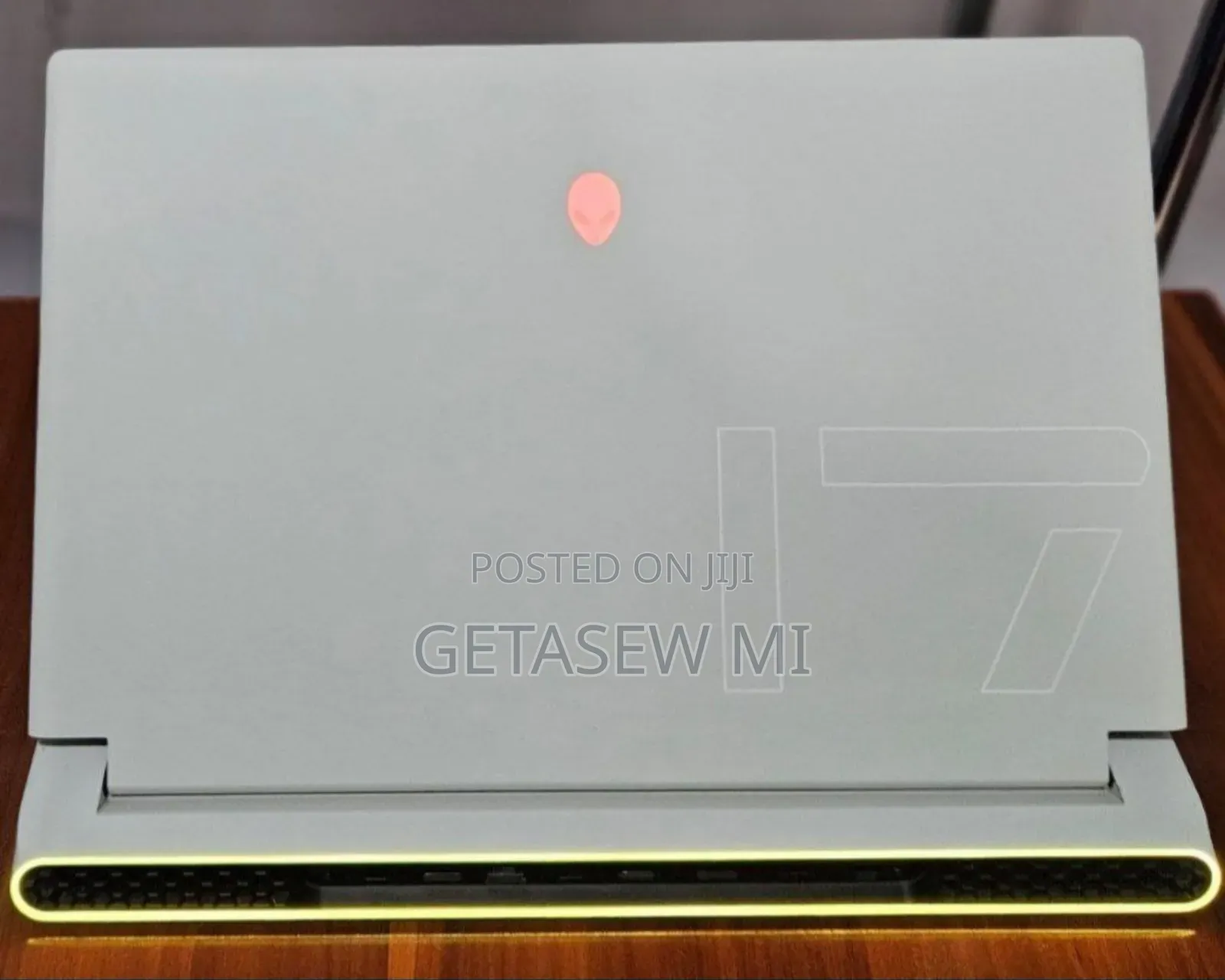 New Laptop Alienware M17x R2 16GB Intel Core I7 SSD 1T