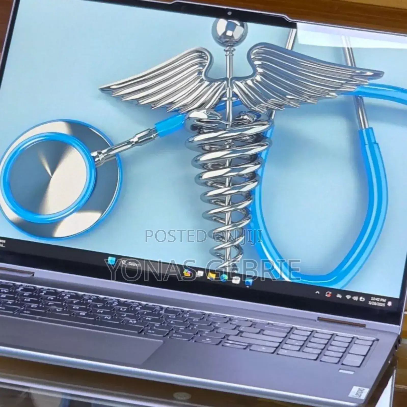 New Laptop Lenovo Yoga 7i 16GB Intel Core I7 SSD 512GB