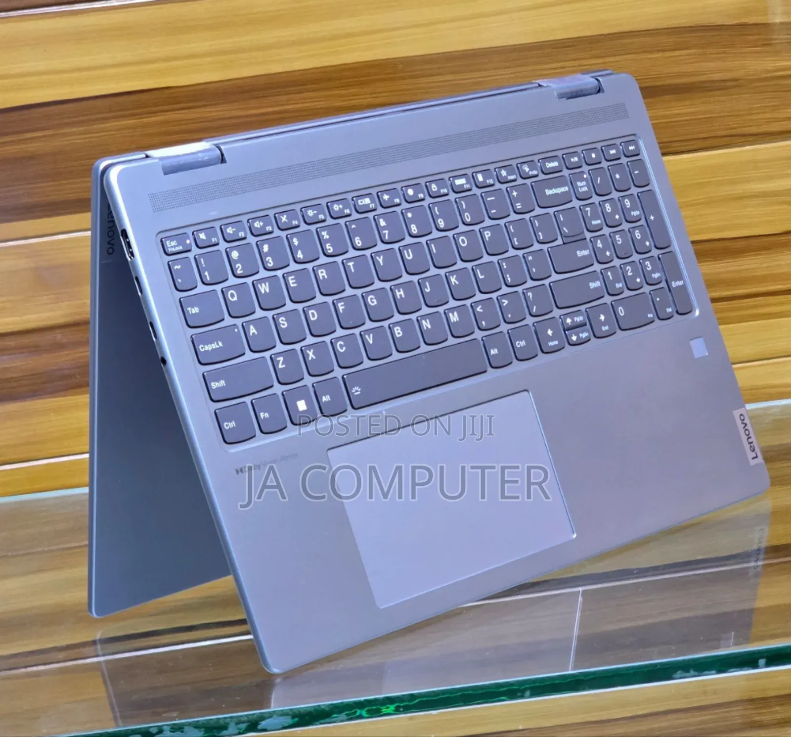 New Laptop Lenovo Yoga 7i 16GB Intel Core I7 SSD 512GB