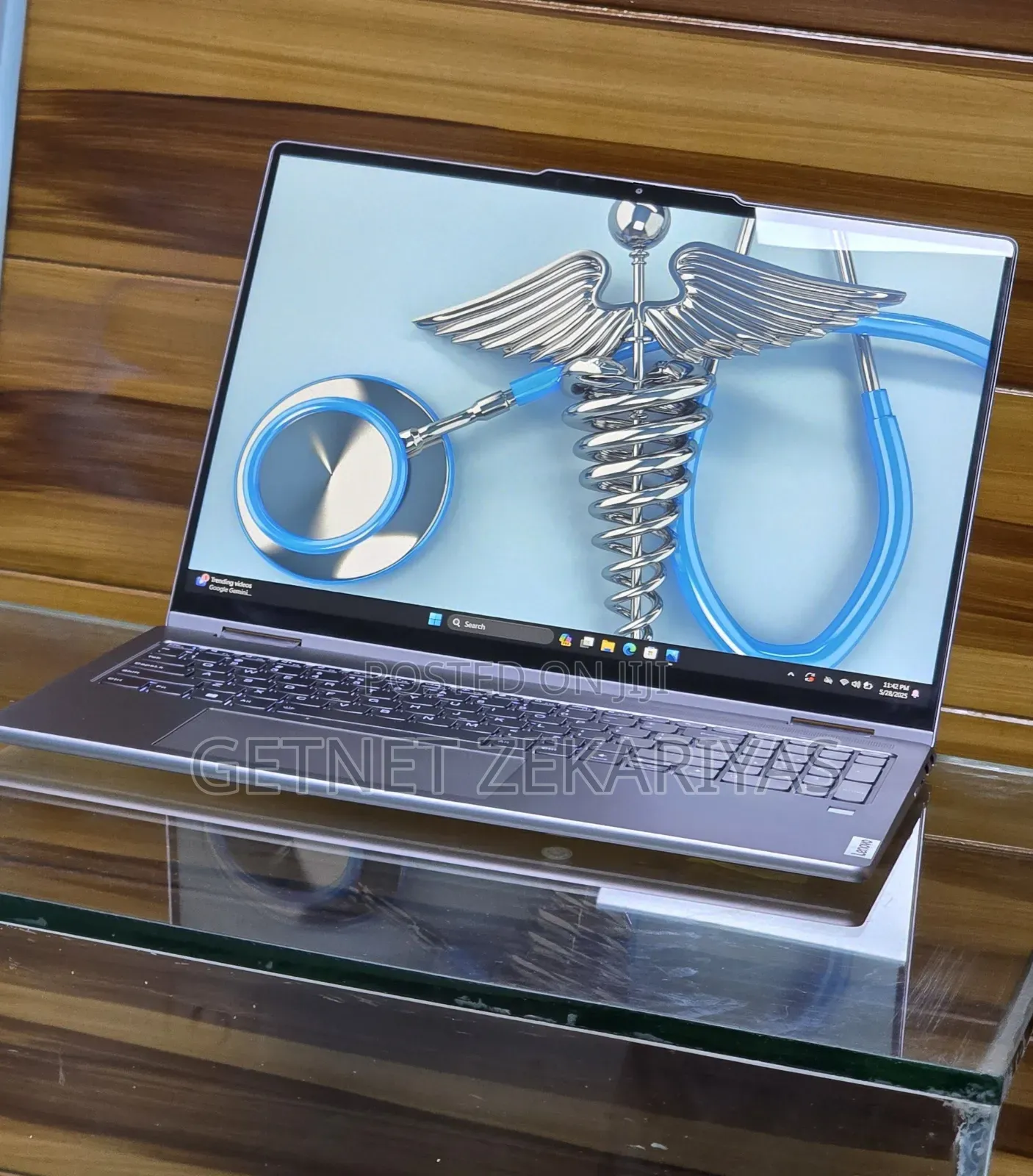 New Laptop Lenovo Yoga 7i 16GB Intel Core I7 SSD 512GB