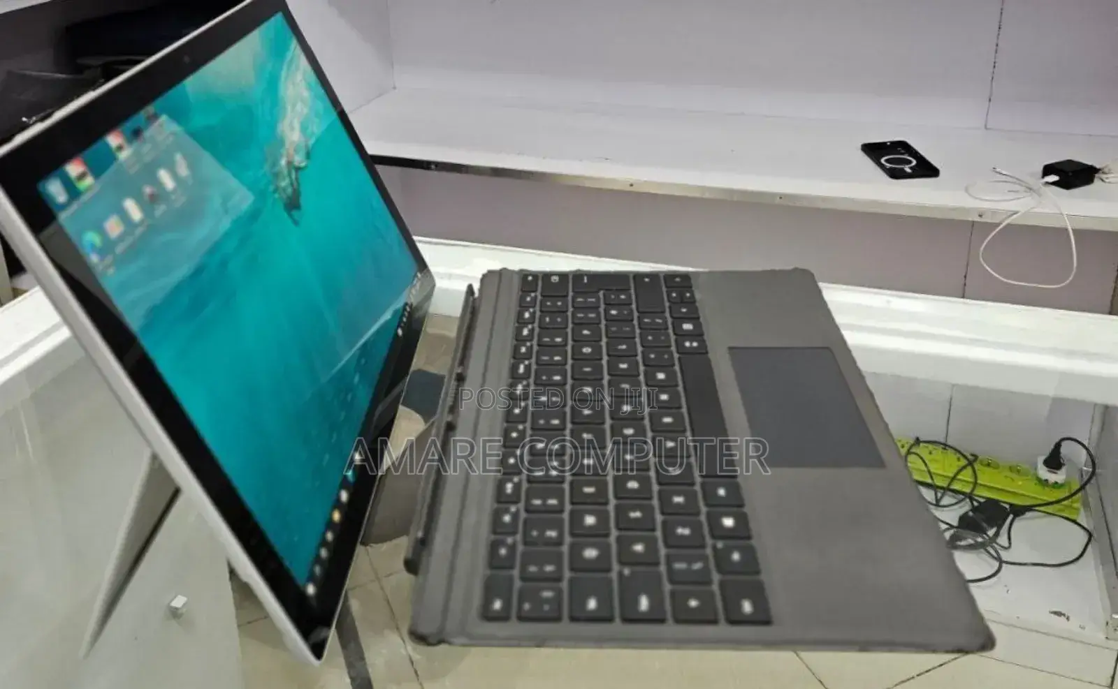 New Laptop Microsoft Surface Pro 6 8GB Intel Core I7 SSD 256GB