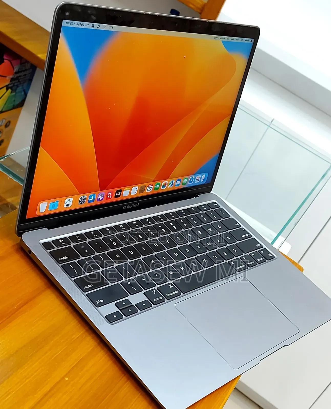 New Laptop Apple MacBook Pro M1 8GB Apple M1 SSD 256GB