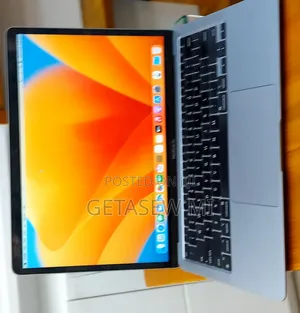 New Laptop Apple MacBook Pro M1 8GB Apple M1 SSD 256GB