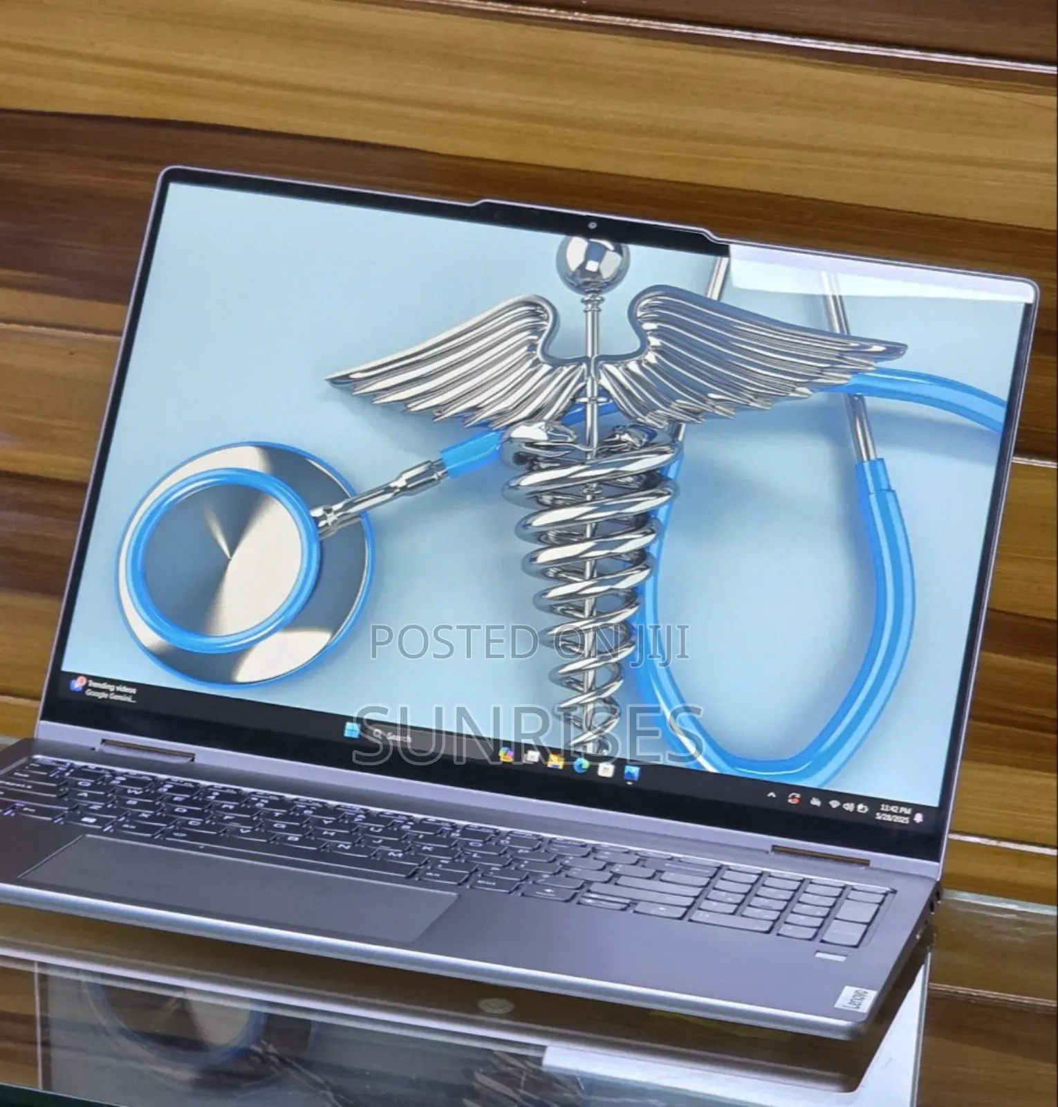 New Laptop Lenovo Yoga 7i 16GB Intel Core I7 SSD 512GB