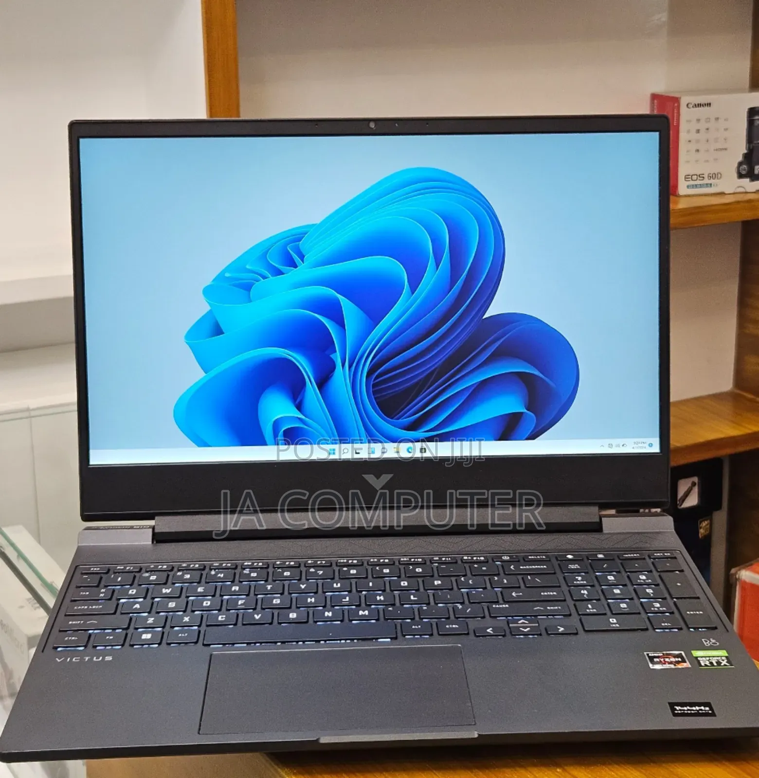 New Laptop HP Victus 16 16GB AMD Ryzen 7 SSD 512GB