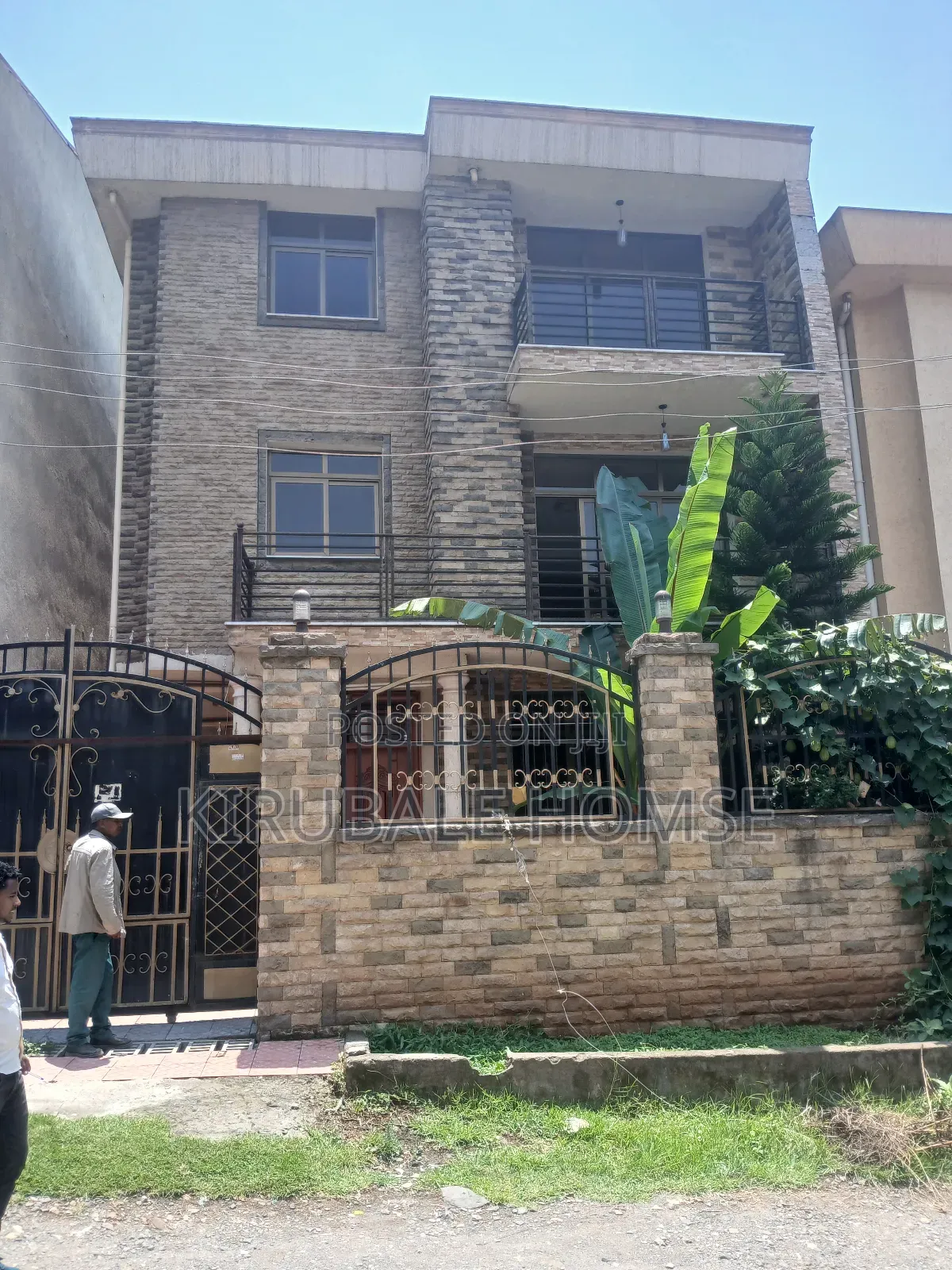 6bdrm Villa in Semite Releestate, Bole for rent